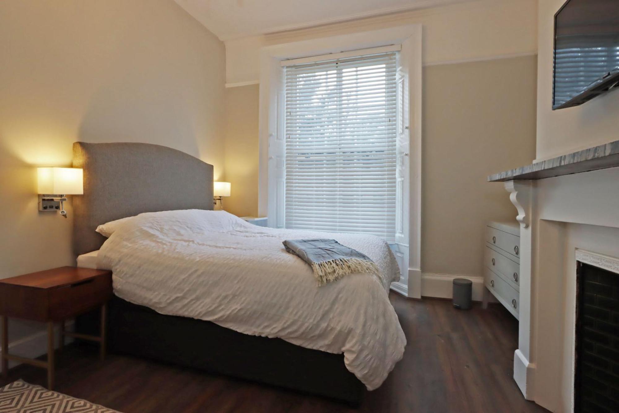 No.31 Castle Gate Hotel Newark-on-Trent  Room photo